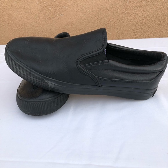 airwalk black slip on shoes